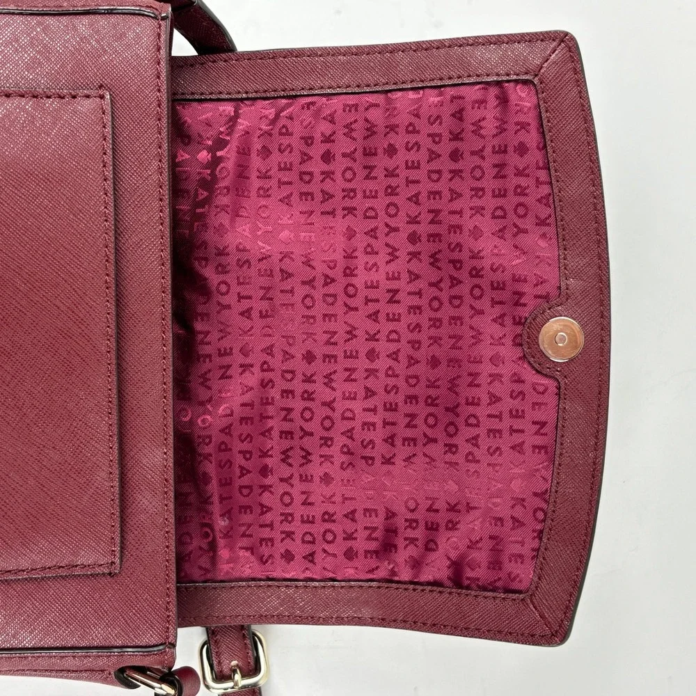 Kate Spade Saffiano Leather Crossbody‎ Bag Womens Medium Burgundy Flap Logo